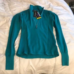 Never worn Eddie Bauer 1/2 zip pullover